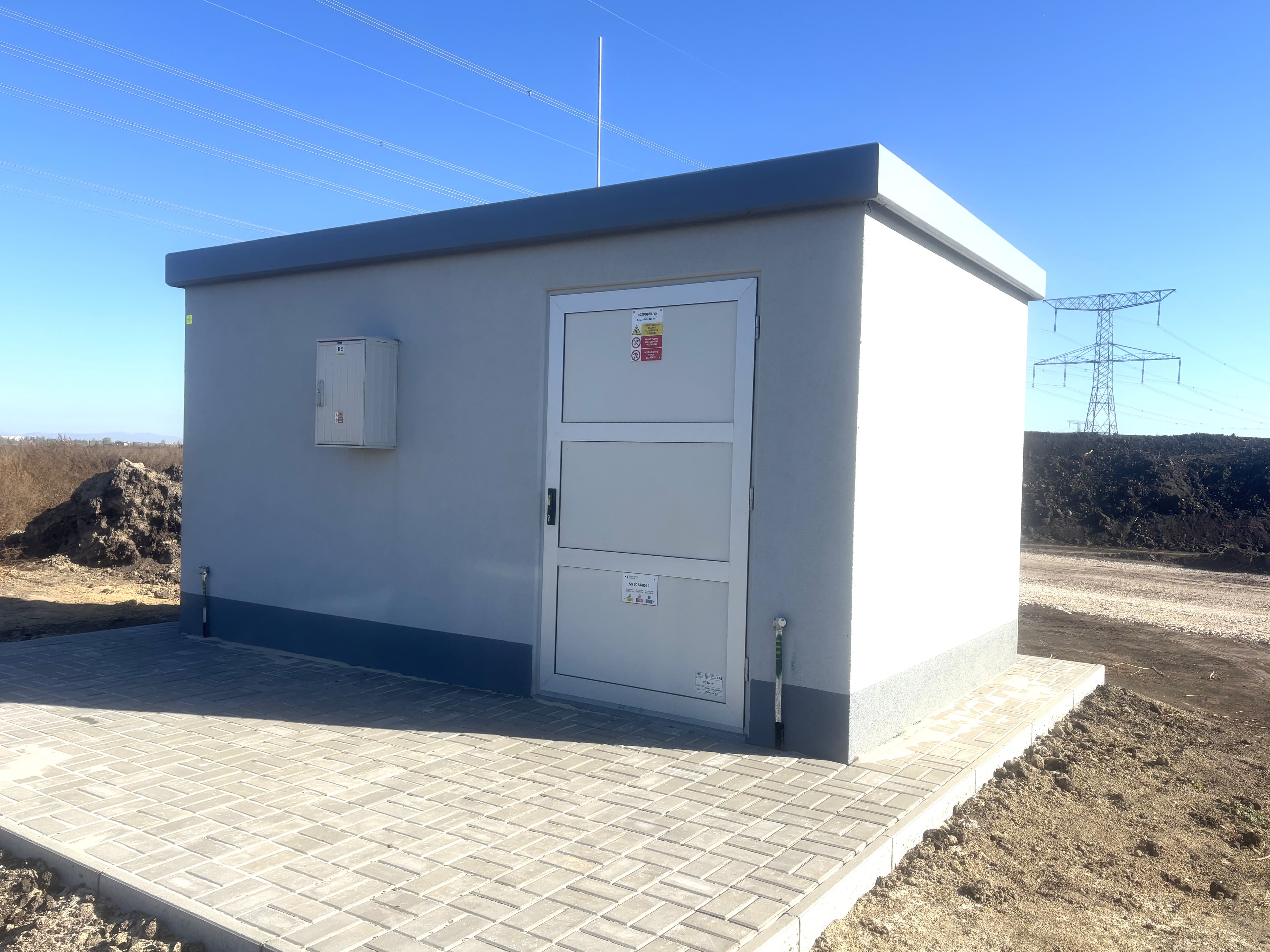 Kľúčová stavba pre elektrifikáciu Šurany Industrial Parku má za sebou úspešnú kolaudáciu