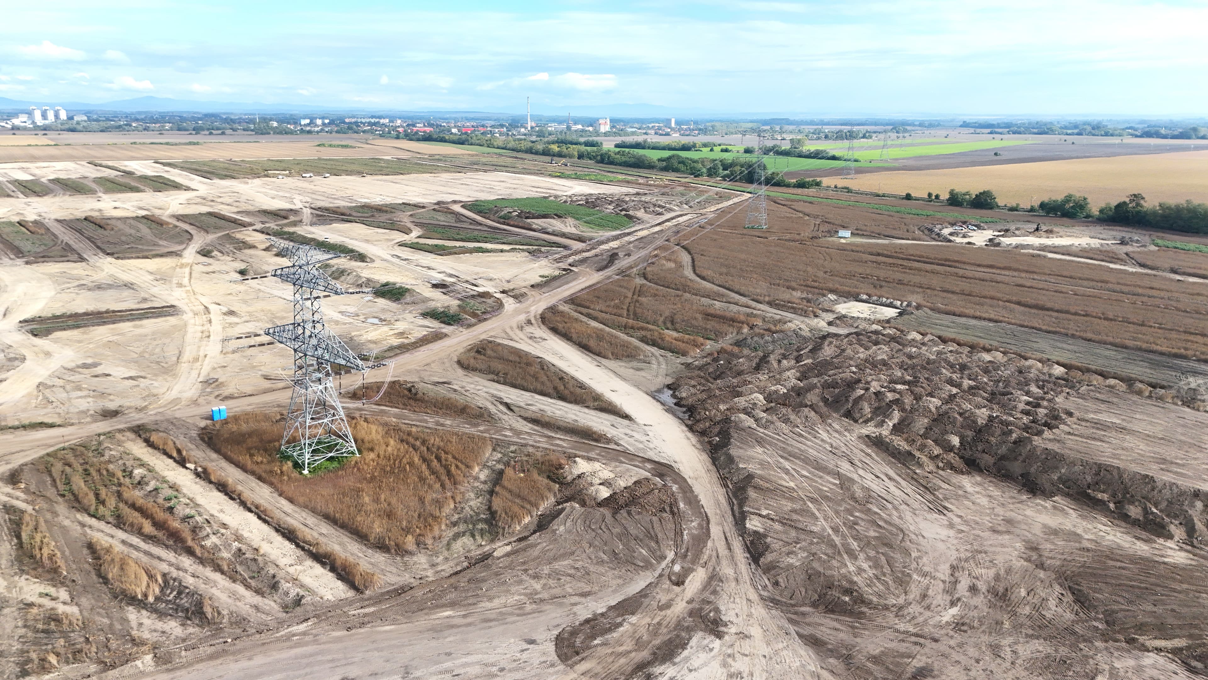 Strategický Priemyselný park Šurany posilní stabilitu elektrickej sústavy  a dodávok vody aj pre susedov.